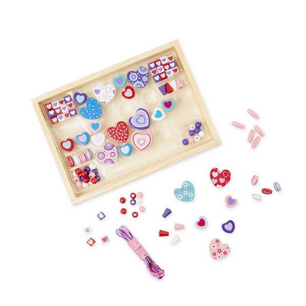Melissa & Doug - Drevené korálky - Srdce 120+