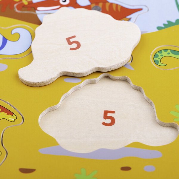 Bigjigs Toys Drevený lov dinosaurov