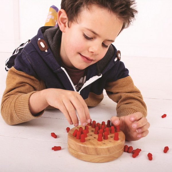 Bigjigs Toys Drevený solitaire, 12 cm