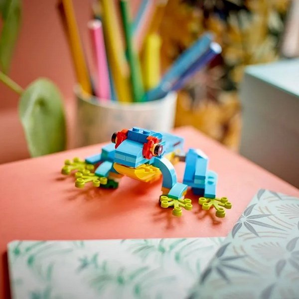 Lego Creator 31136 Exotický papagáj 3v1, 253 ks