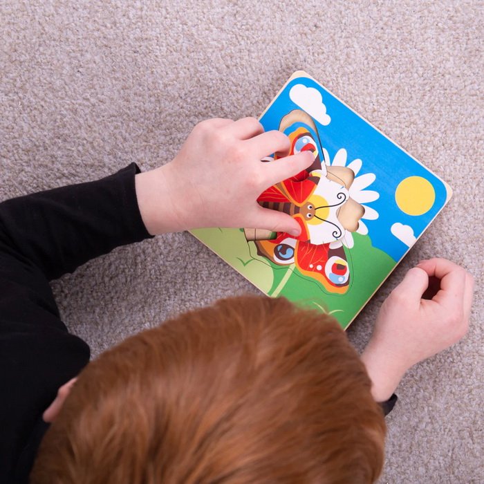 Bigjigs Toys Vkladacie puzzle životný cyklus Motýľ, 6 dielikov