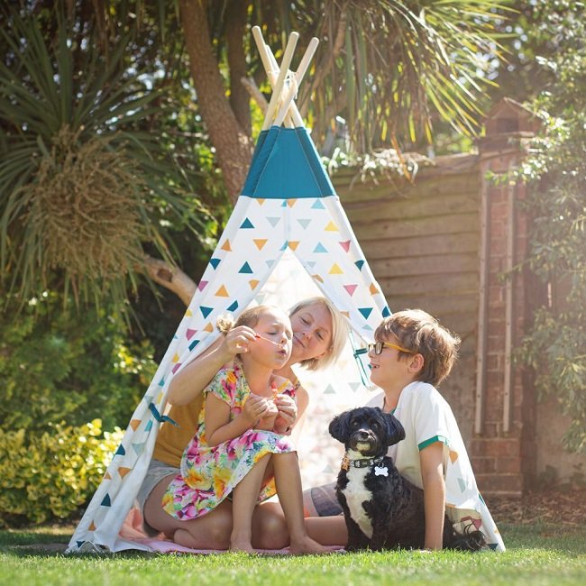 Bigjigs Toys pestrofarebné indiánske Típí, 173 cm