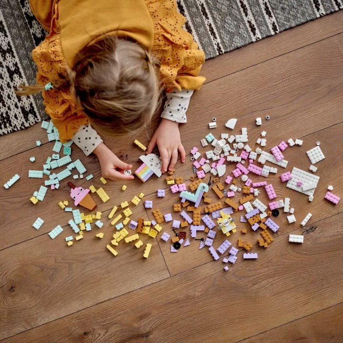 Lego Classic 11028 Pastelová kreatívna zábava, 333 ks