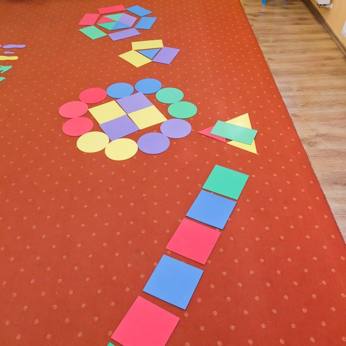 Školská pohybová sada Geometrické tvary, 40 ks