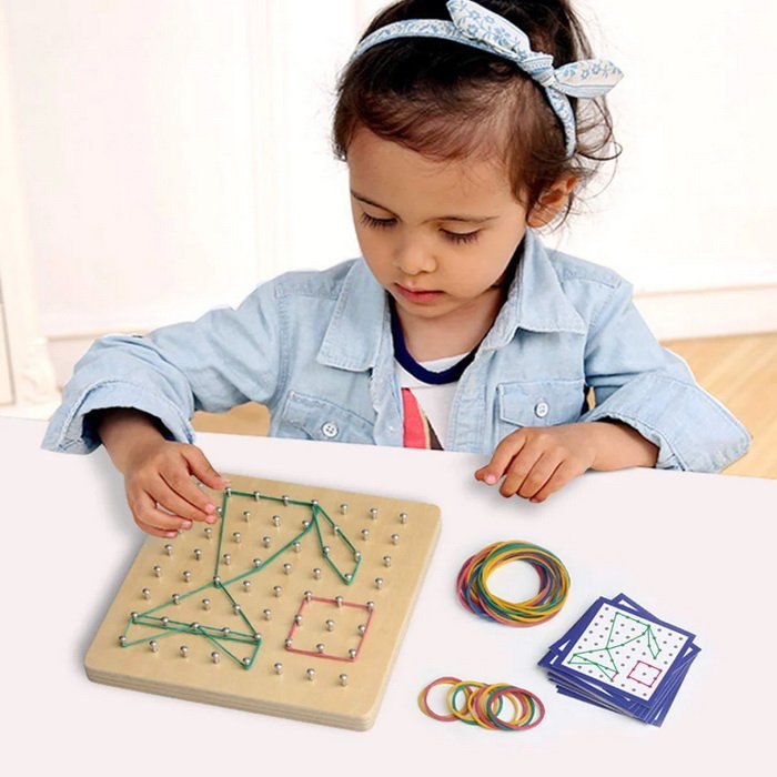 Tooky Toy Geoboard Obrázky z gumičiek
