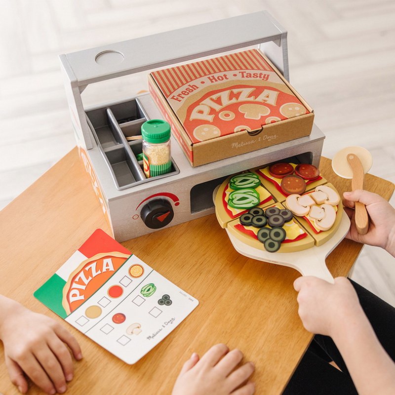 Melissa & Doug Drevený Pizza pult, 41 ks