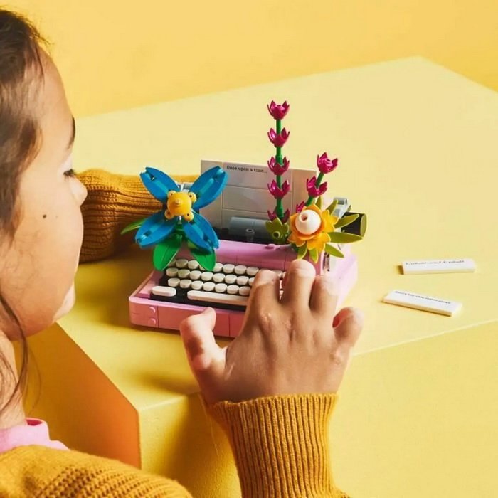 Lego Creator 31169 Písací stroj s kvetmi, 363 ks