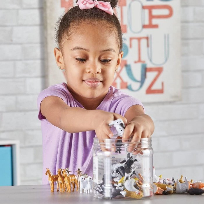 Learning Resources Figúrky zvierat na triedenie Farma, 60 ks